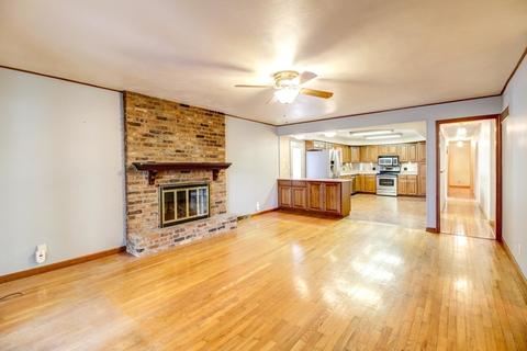 1920 Robert Dr, Champaign, IL 61821 photo 10