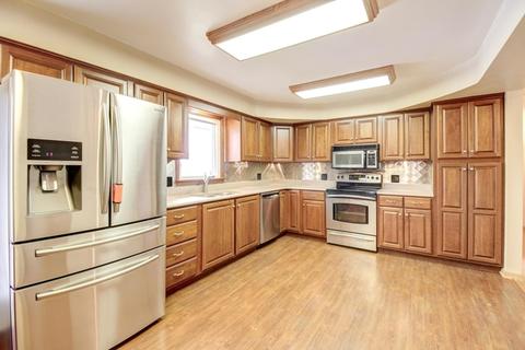 1920 Robert Dr, Champaign, IL 61821 photo 8