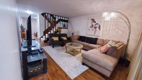 301 Partridge Ln, Wheeling, IL 60090 photo 3