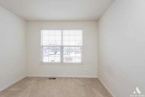 5211 Glenbrook Trl, Mchenry, IL 60050 photo 17