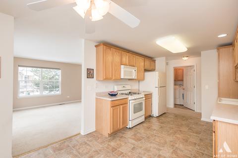 5211 Glenbrook Trl, Mchenry, IL 60050 photo 10