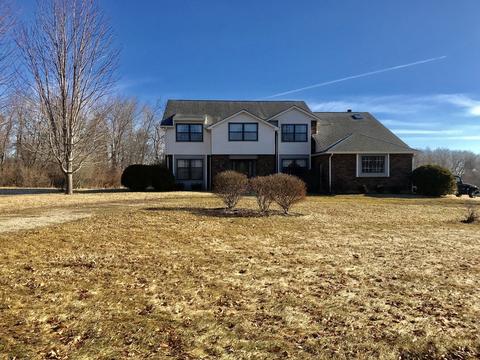 6514 Johnson Rd, Hebron, IL 60034 photo 1
