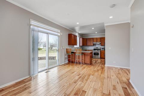 3136 Davey Ct, Aurora, IL 60503 photo 11