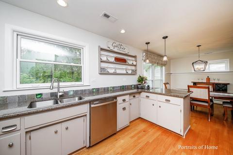 1402 Mayo Ave, Wheaton, IL 60189 photo 11