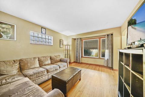 3745 Maple Ave, Berwyn, IL 60402 photo 2
