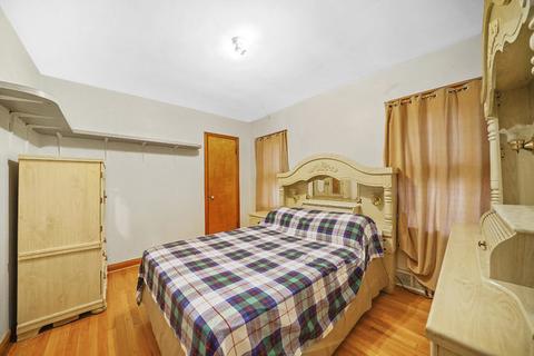 3745 Maple Ave, Berwyn, IL 60402 photo 13