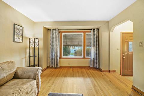 3745 Maple Ave, Berwyn, IL 60402 photo 3