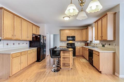 24311 Linden Ln, Plainfield, IL 60585 photo 11