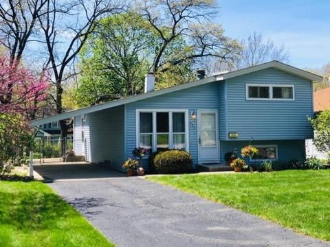 426 Aurora Way, Wheaton, IL 60187 photo 1