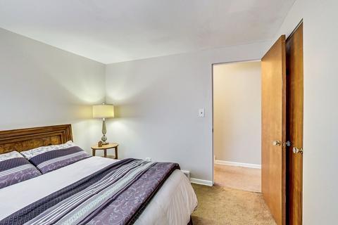 426 Aurora Way, Wheaton, IL 60187 photo 11