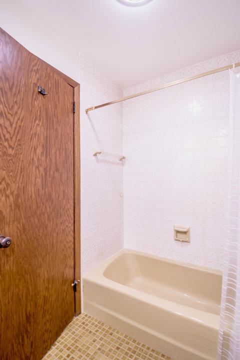 604 Crestview Dr, Ingleside, IL 60041 photo 23