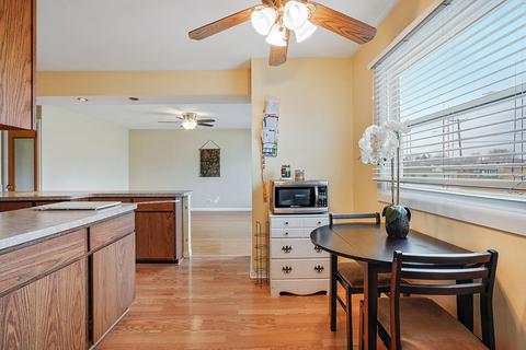 8021 S 78th Ave, Bridgeview, IL 60455 photo 9