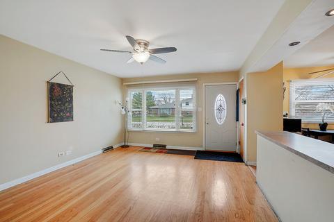 8021 S 78th Ave, Bridgeview, IL 60455 photo 4