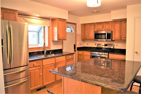 350 N 4th Ave, Des Plaines, IL 60016 photo 4