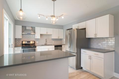 675 Evanston St, Hoffman Estates, IL 60169 photo 8