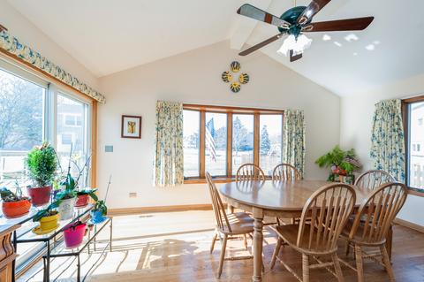 1304 Derby St, Wheeling, IL 60090 photo 2