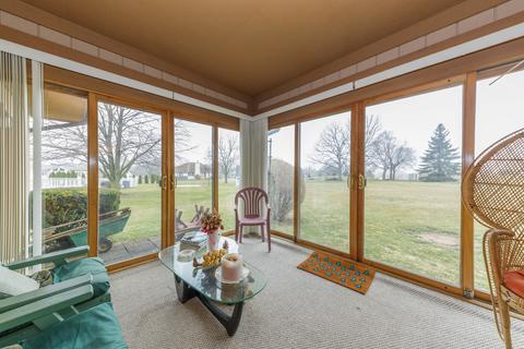 2016 Camden Ct, Johnsburg, IL 60051 photo 4