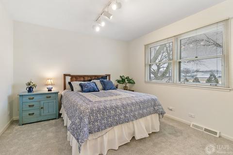 950 Summit Dr, Deerfield, IL 60015 photo 20