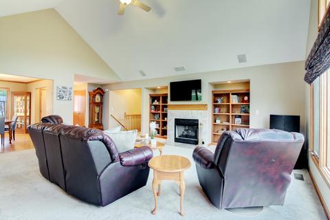 8401 Eagle Rdg, Spring Grove, IL 60081 photo 13