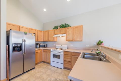 661 E Willow St, Elburn, IL 60119 photo 11