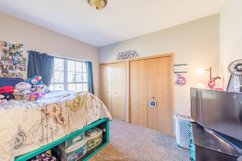 661 E Willow St, Elburn, IL 60119 photo 16