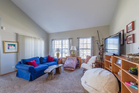 661 E Willow St, Elburn, IL 60119 photo 5