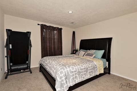 917 Valley Stream Dr, Wheeling, IL 60090 photo 14