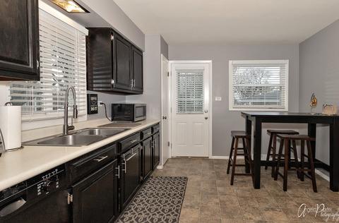917 Valley Stream Dr, Wheeling, IL 60090 photo 5