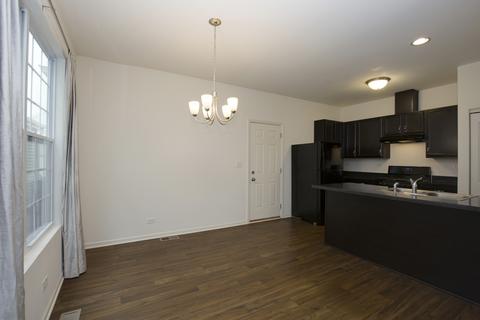 3633 Hyde Park Ct, Elgin, IL 60124 photo 5