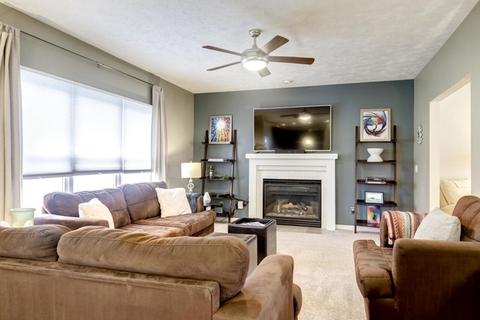 7 Waterside Cir, Bloomington, IL 61704 photo 6