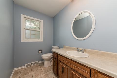 131 Brookside Dr, Elgin, IL 60123 photo 15