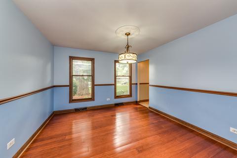 131 Brookside Dr, Elgin, IL 60123 photo 7