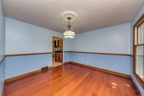 131 Brookside Dr, Elgin, IL 60123 photo 8