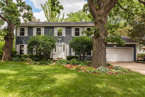 131 Brookside Dr, Elgin, IL 60123 photo 1