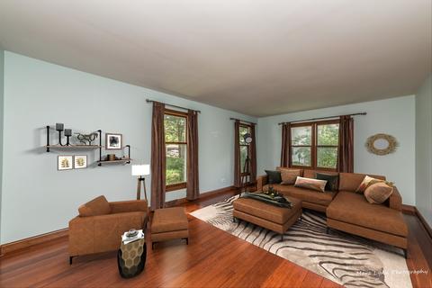131 Brookside Dr, Elgin, IL 60123 photo 4