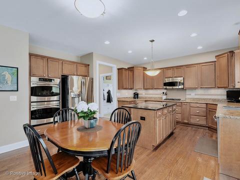 220 E Franklin St, Wheaton, IL 60187 photo 13