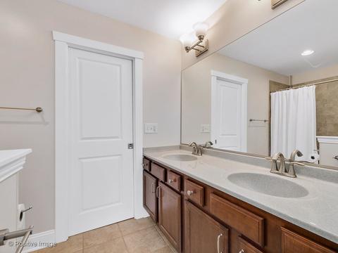 220 E Franklin St, Wheaton, IL 60187 photo 25