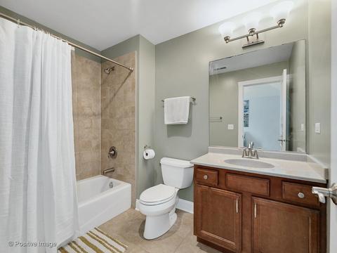 220 E Franklin St, Wheaton, IL 60187 photo 22