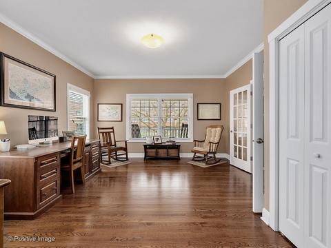 220 E Franklin St, Wheaton, IL 60187 photo 8