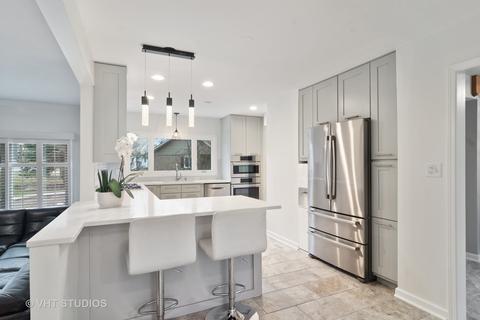 2 Woodbine Rd, Rolling Meadows, IL 60008 photo 7
