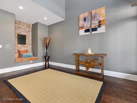 1663 W Carmen Ave, Chicago, IL 60640 photo 3