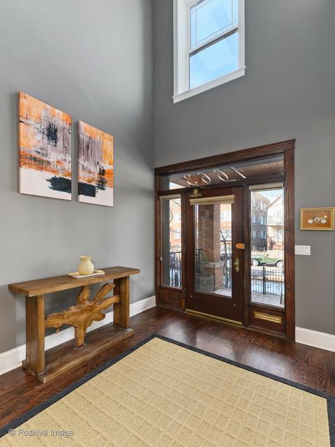 1663 W Carmen Ave, Chicago, IL 60640 photo 4