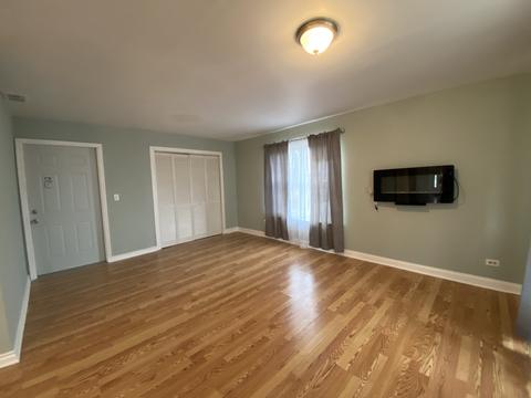 325 Newton St, Hoffman Estates, IL 60169 photo 8