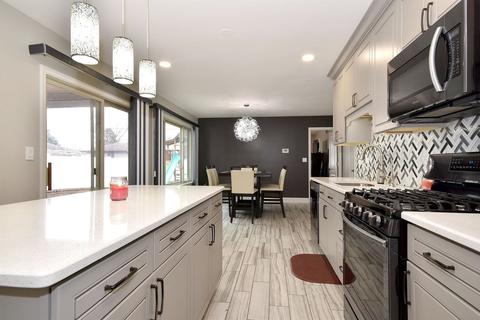 3426 Loverock Ave, Steger, IL 60475 photo 9
