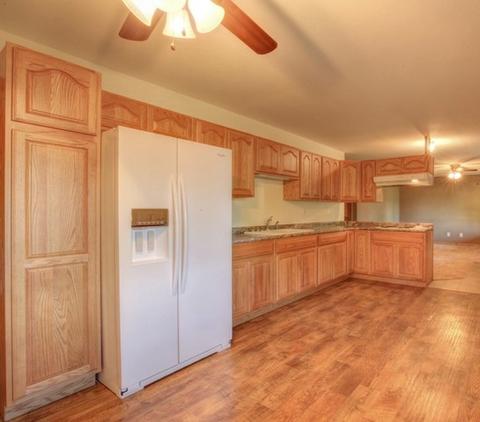 181 Western Ave, Hume, IL 61932 photo 9