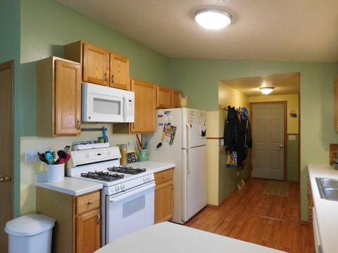 390 W Erickson Gate Dr, Lee, IL 60530 photo 7