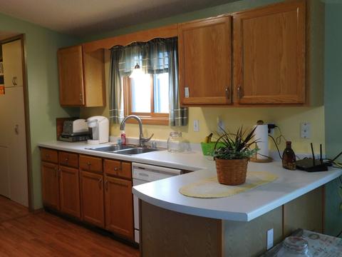 390 W Erickson Gate Dr, Lee, IL 60530 photo 5