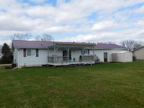 390 W Erickson Gate Dr, Lee, IL 60530 photo 21
