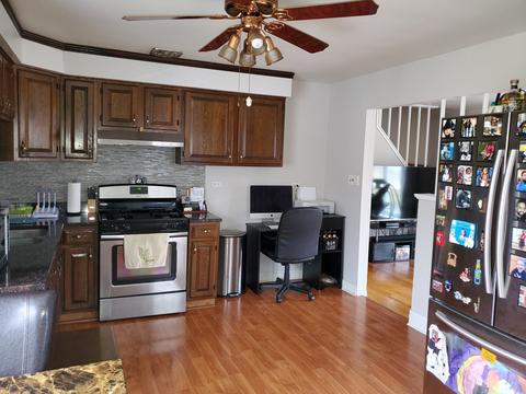 6912 Olympic Dr, Bridgeview, IL 60455 photo 8
