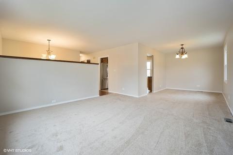 1485 Rosedale Ln, Hoffman Estates, IL 60169 photo 3